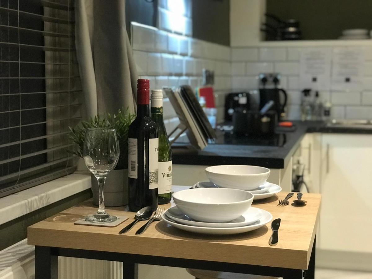 Contemporary 1 Bed Studio For Comfy Stay In Wigan Buitenkant foto