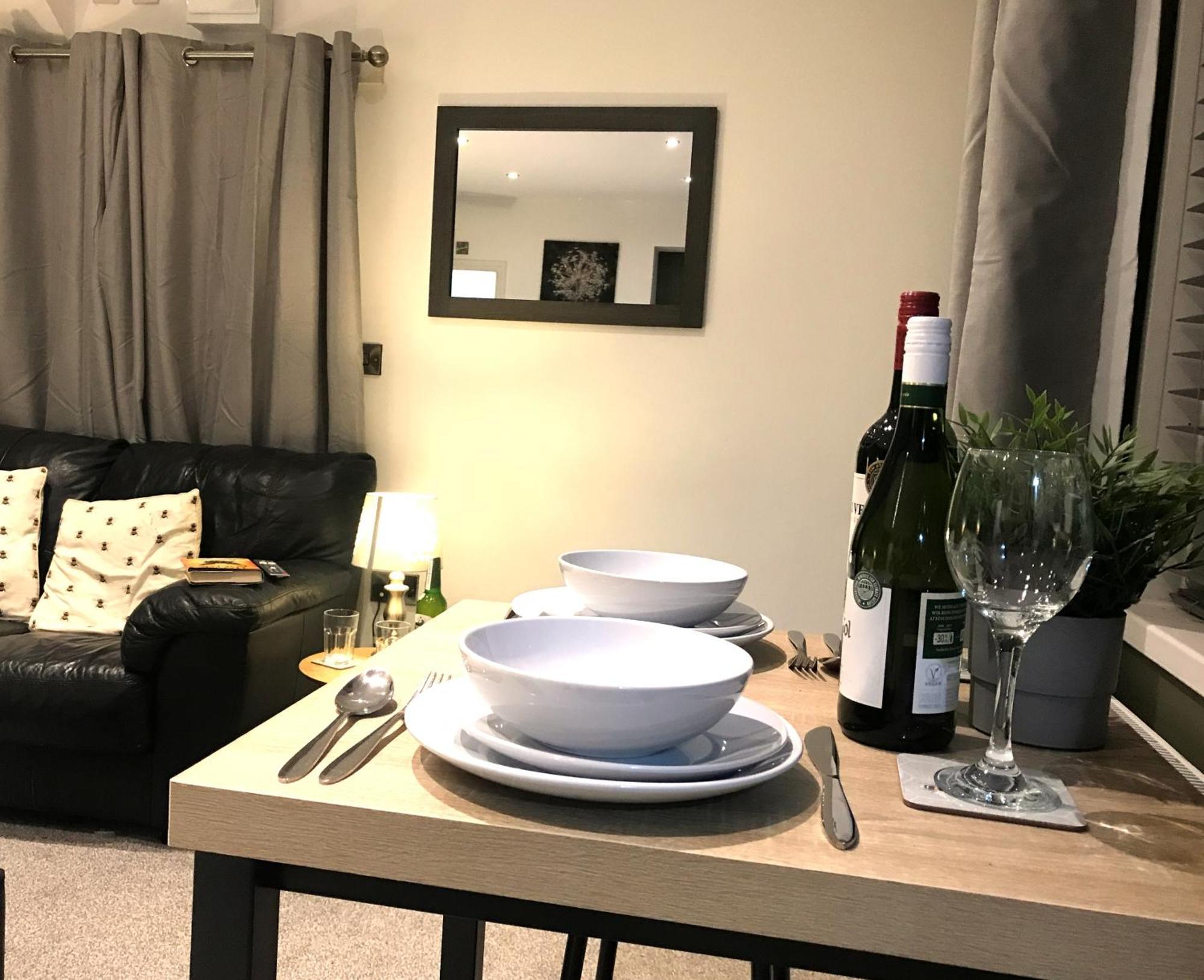 Contemporary 1 Bed Studio For Comfy Stay In Wigan Buitenkant foto